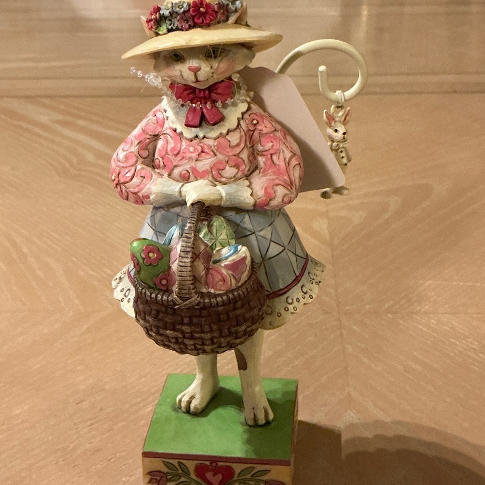 Jim Shore Pink and Cream Cat Sculpture with Basket